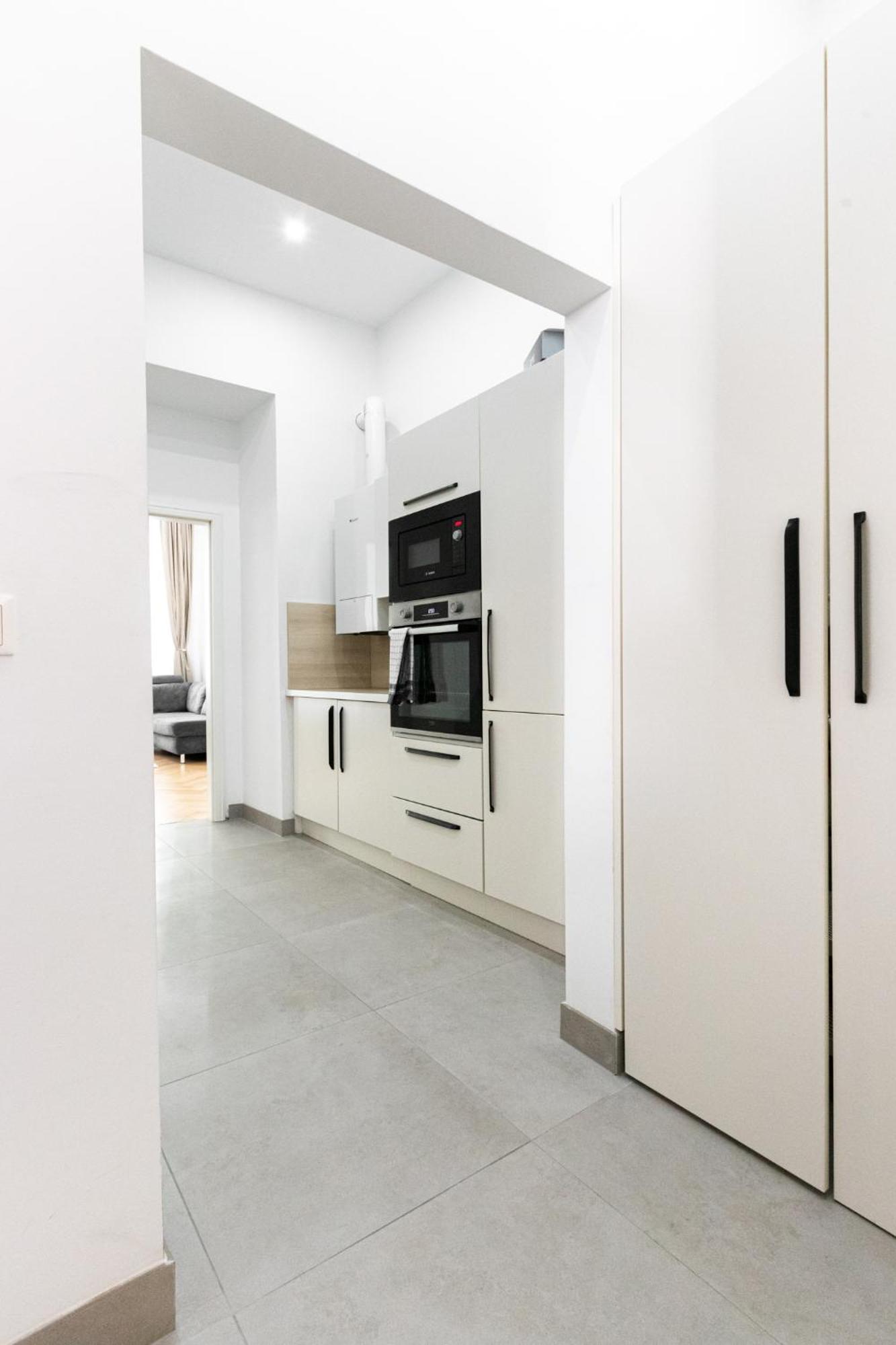 Stilvolle 2 Zimmer Apartment Im Wiener Altbaustil Nahe Donaukanal エクステリア 写真