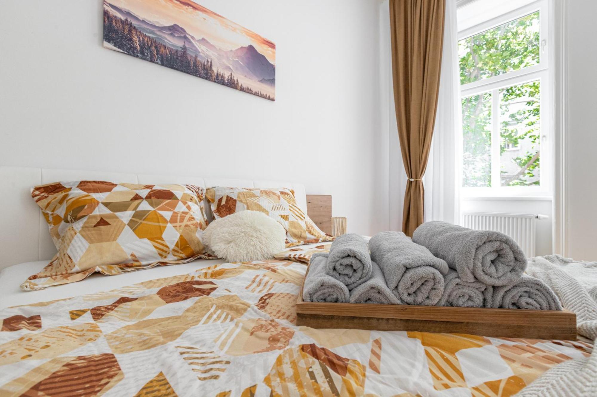Stilvolle 2 Zimmer Apartment Im Wiener Altbaustil Nahe Donaukanal エクステリア 写真