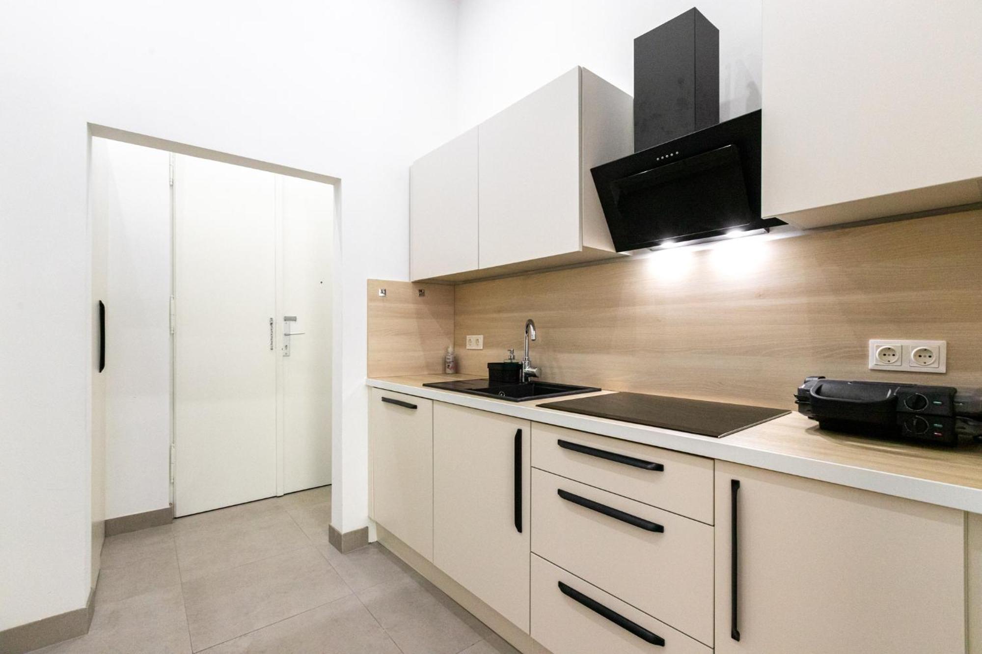 Stilvolle 2 Zimmer Apartment Im Wiener Altbaustil Nahe Donaukanal エクステリア 写真